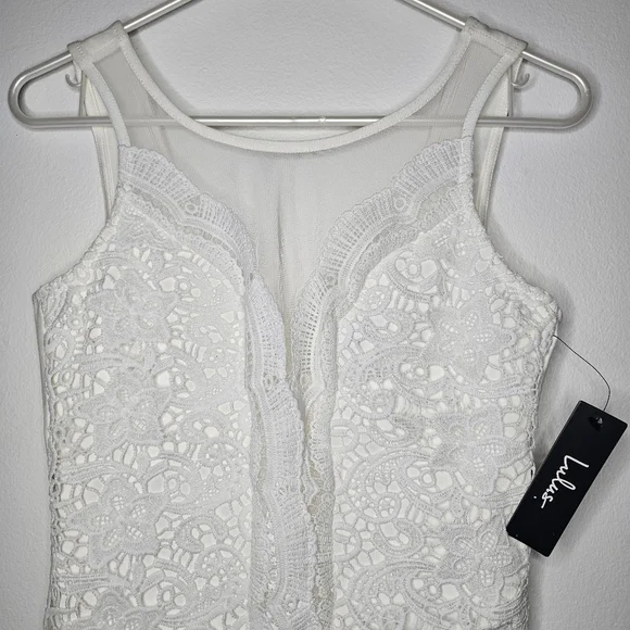 Lulus Cali Cantina White Lace Bodysuit Sz L - Picture 5 of 16